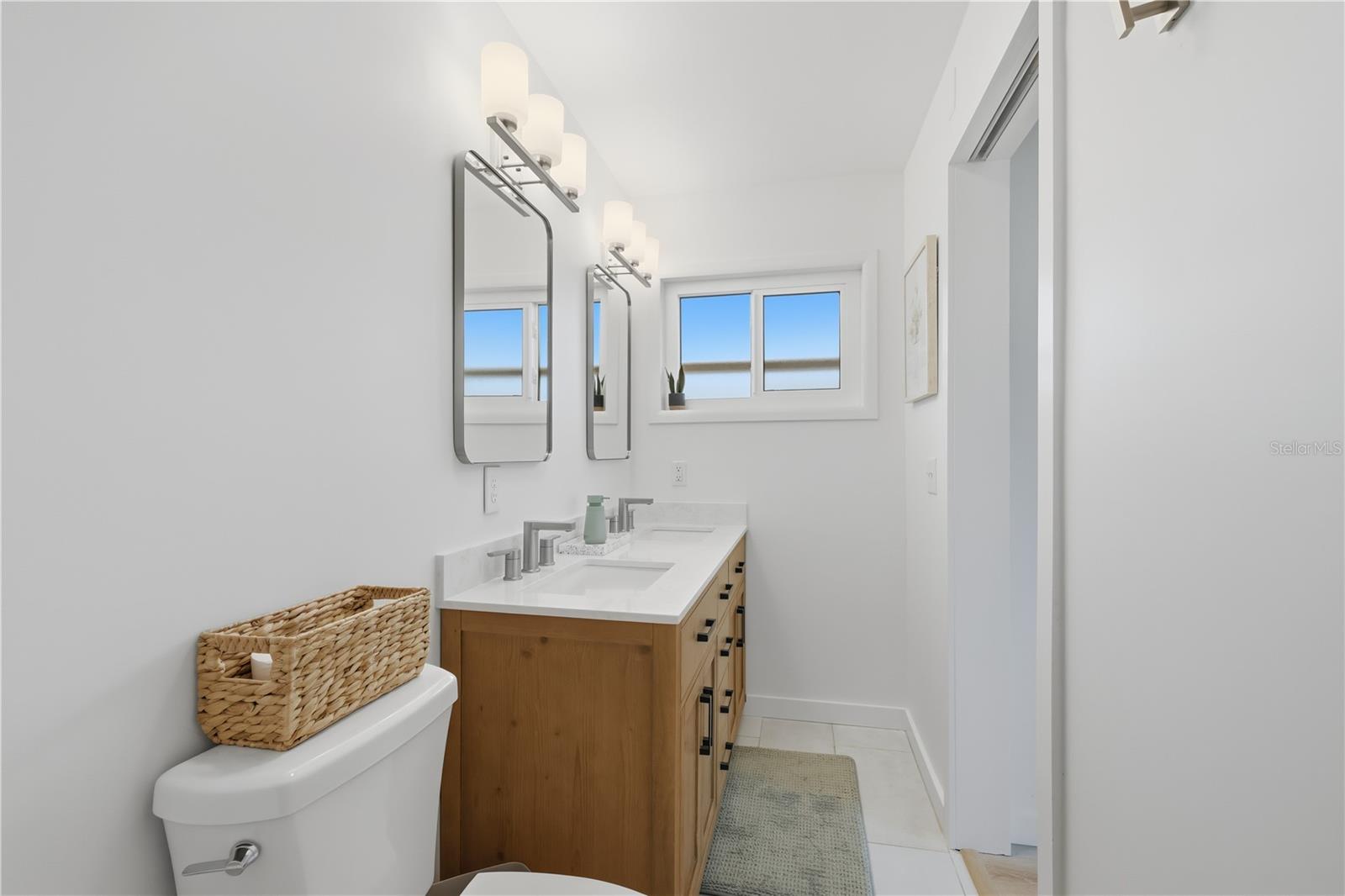 DONA BAY SHORES - Residential