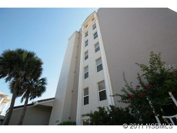 Palm House Condo - Residential