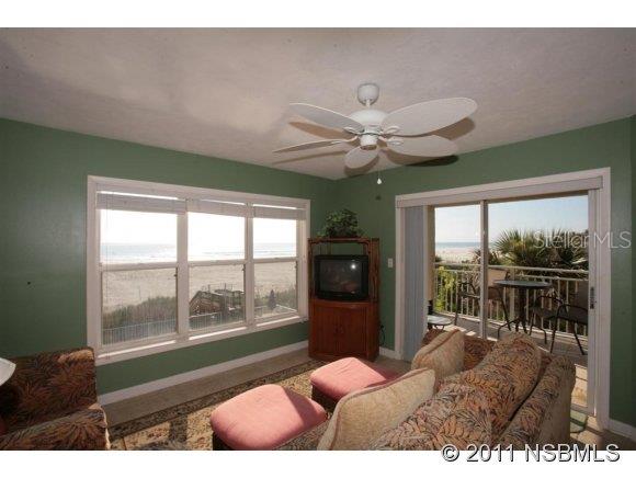 Palm House Condo - Residential