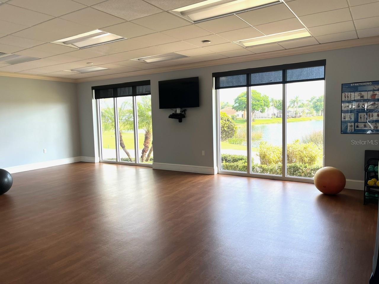 TARA VILLAS OF TWELVE OAKS - Residential