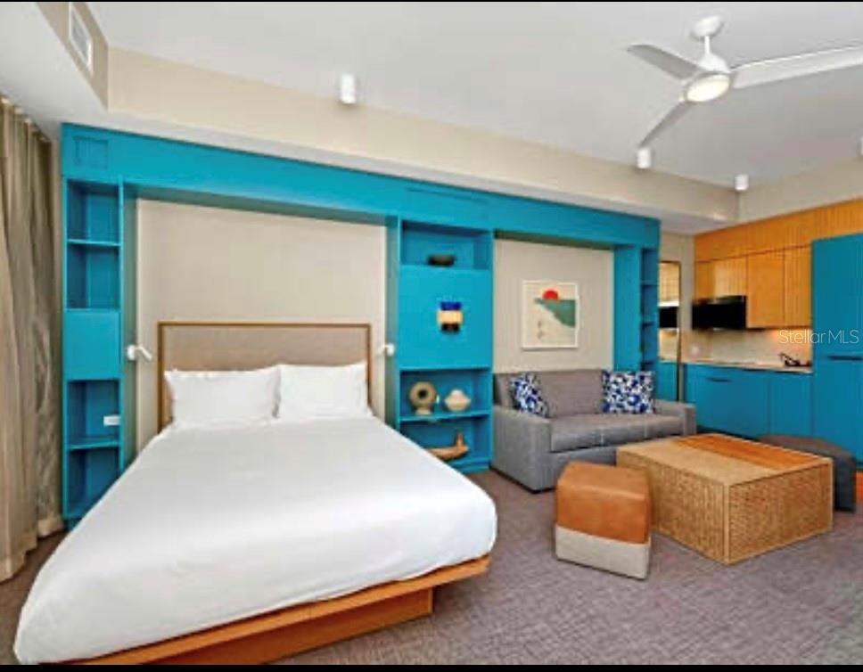 SUNSET WALK HOTEL CONDO PH 1 - Residential