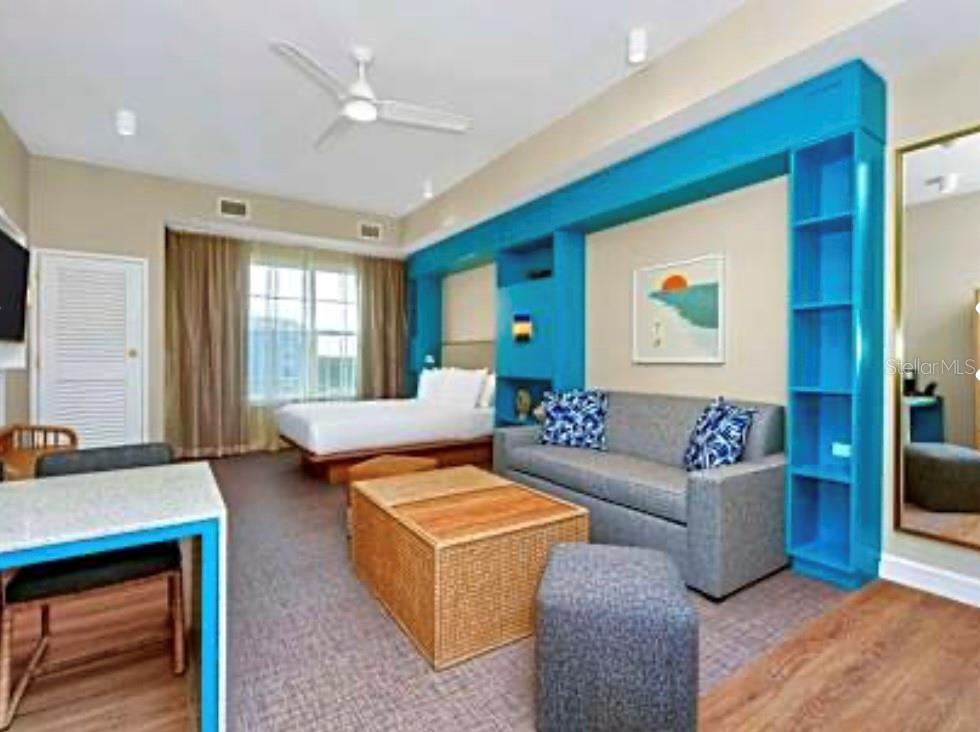 SUNSET WALK HOTEL CONDO PH 1 - Residential