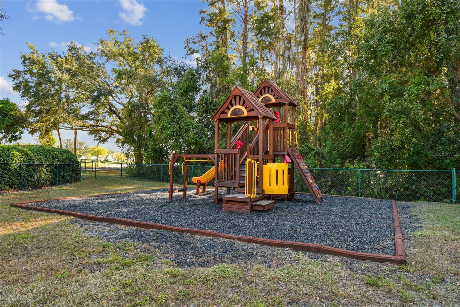 FAWN LAKE PH V - Residential Lease