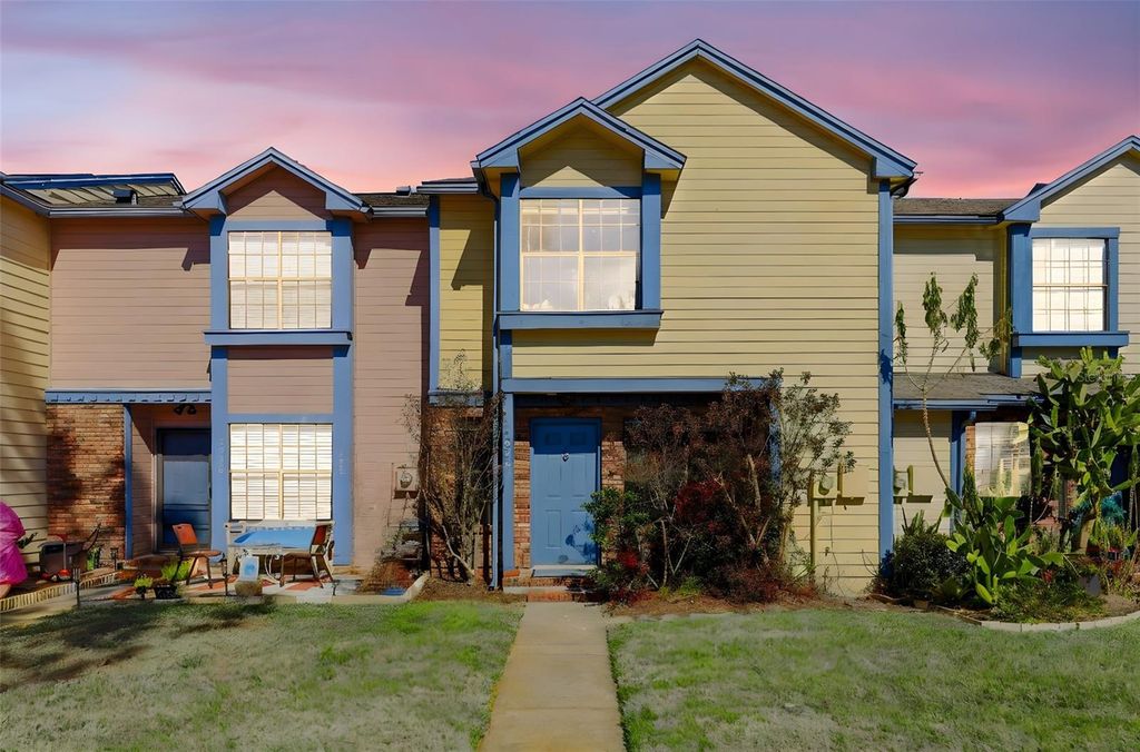 Photo of 2954 Embassy Court, Casselberry, FL 32707 (MLS # O6378356)