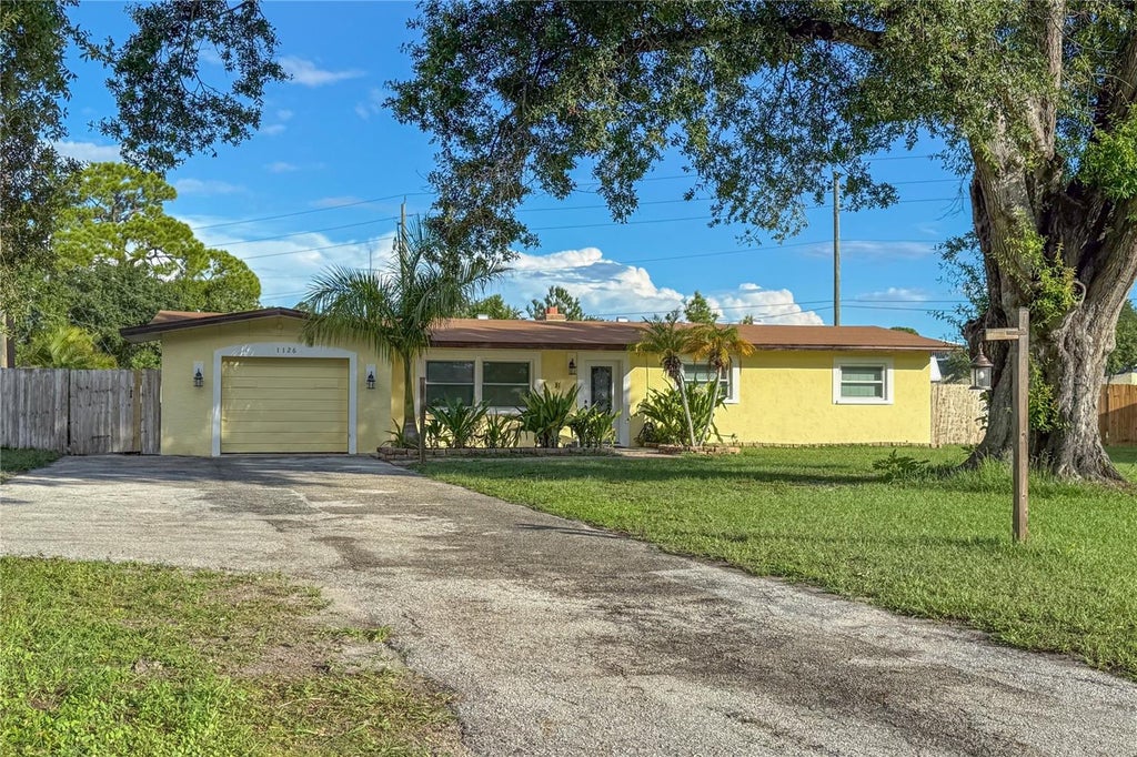 Photo of 1126 Carmella Circle, Sarasota, FL 34243 (MLS # A4705808)