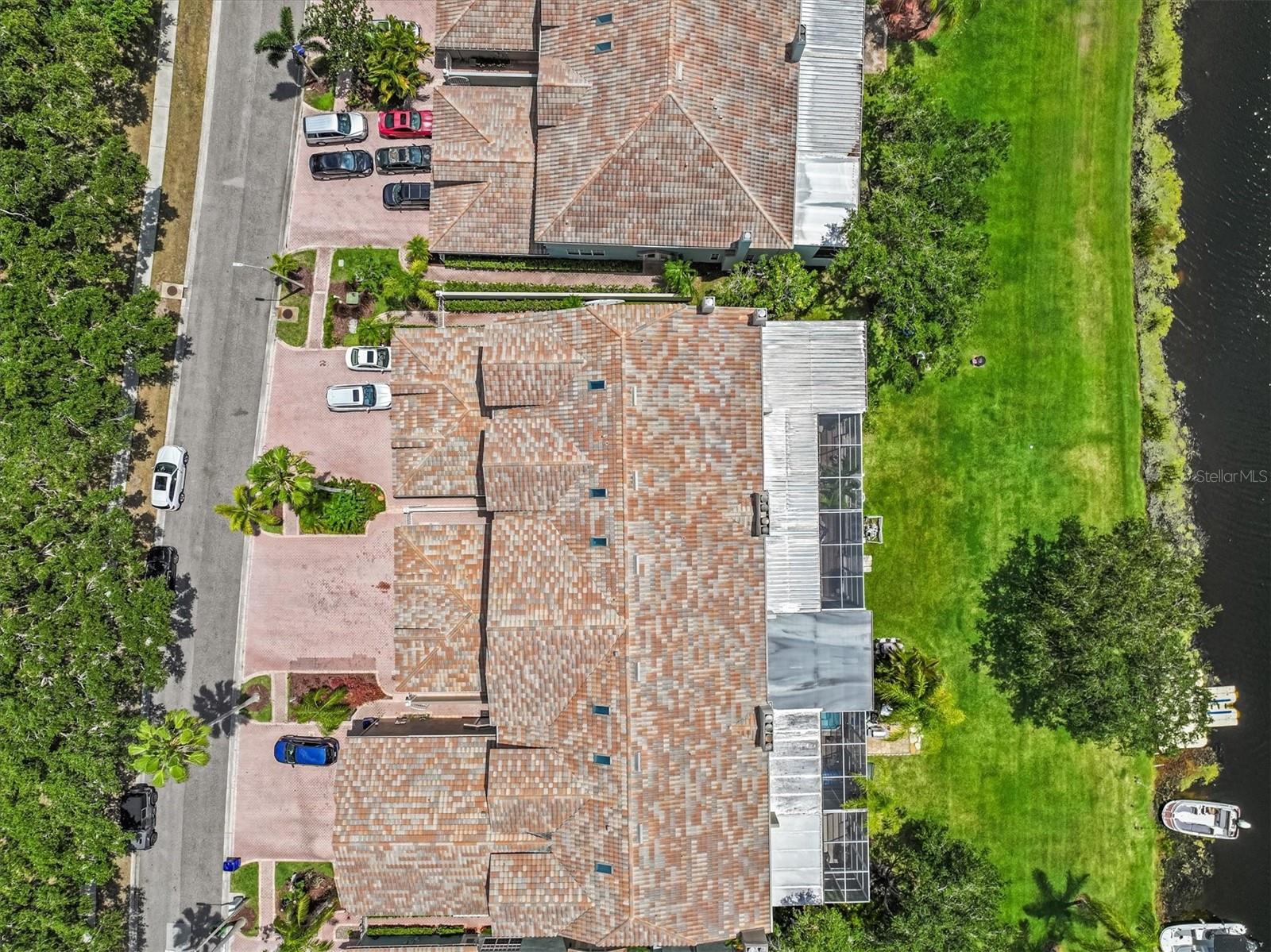1622 LAGO VISTA BOULEVARD