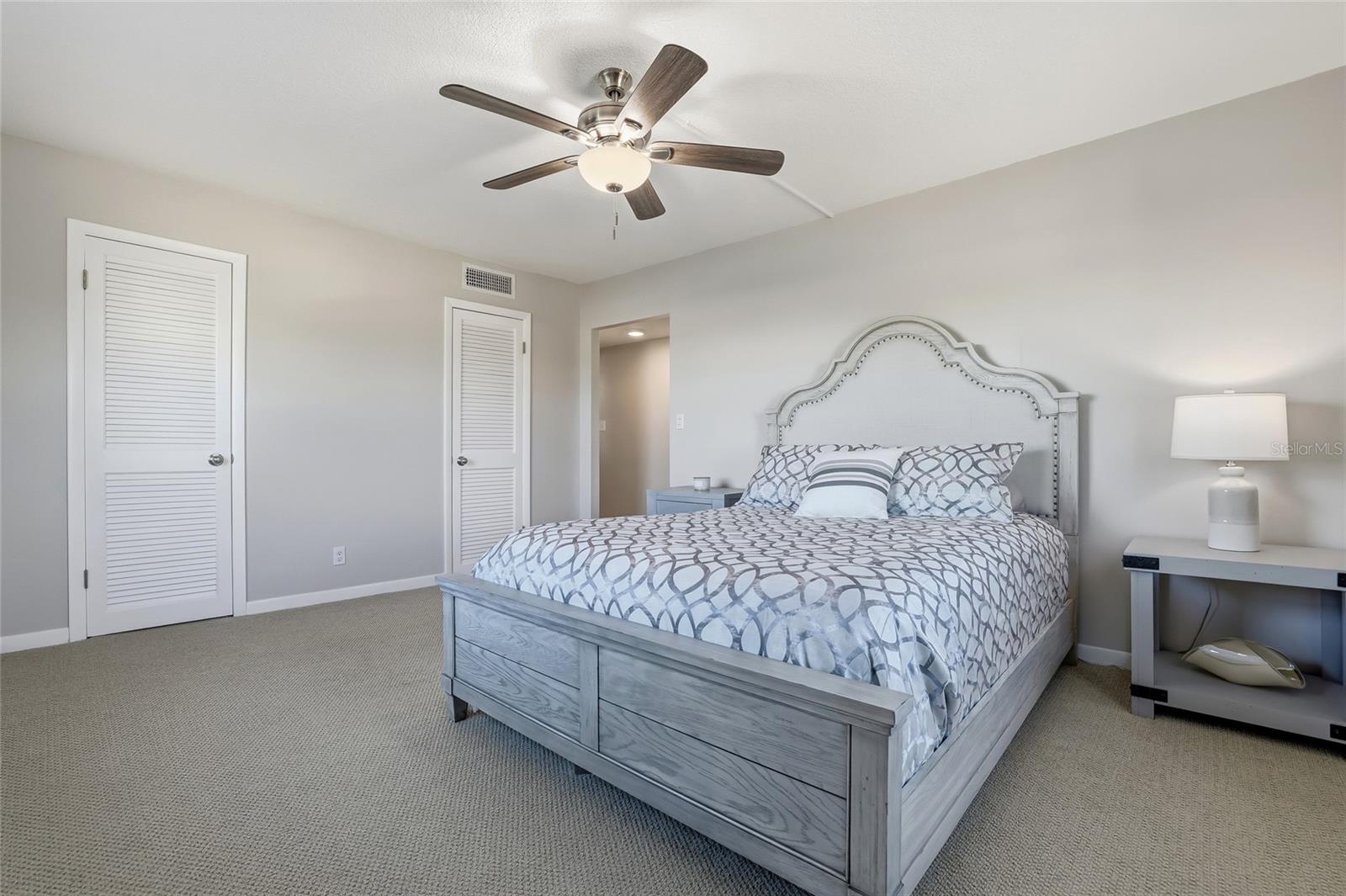 THREE PALMS POINTE CONDO - Residential