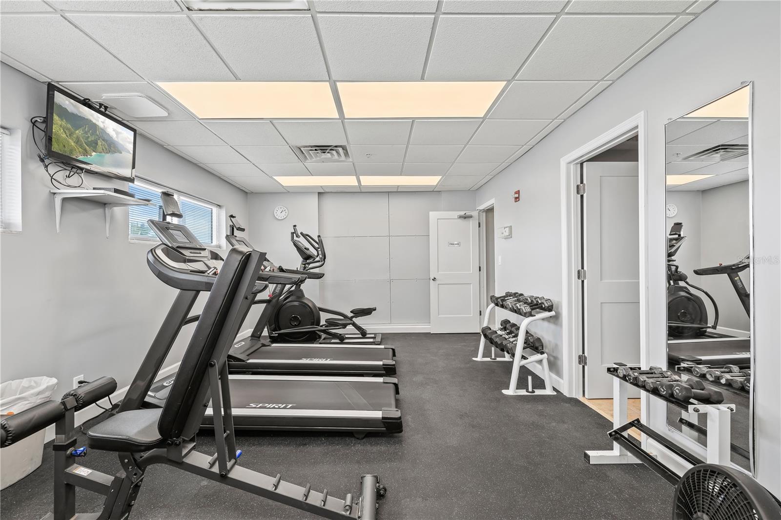 THREE PALMS POINTE CONDO - Residential