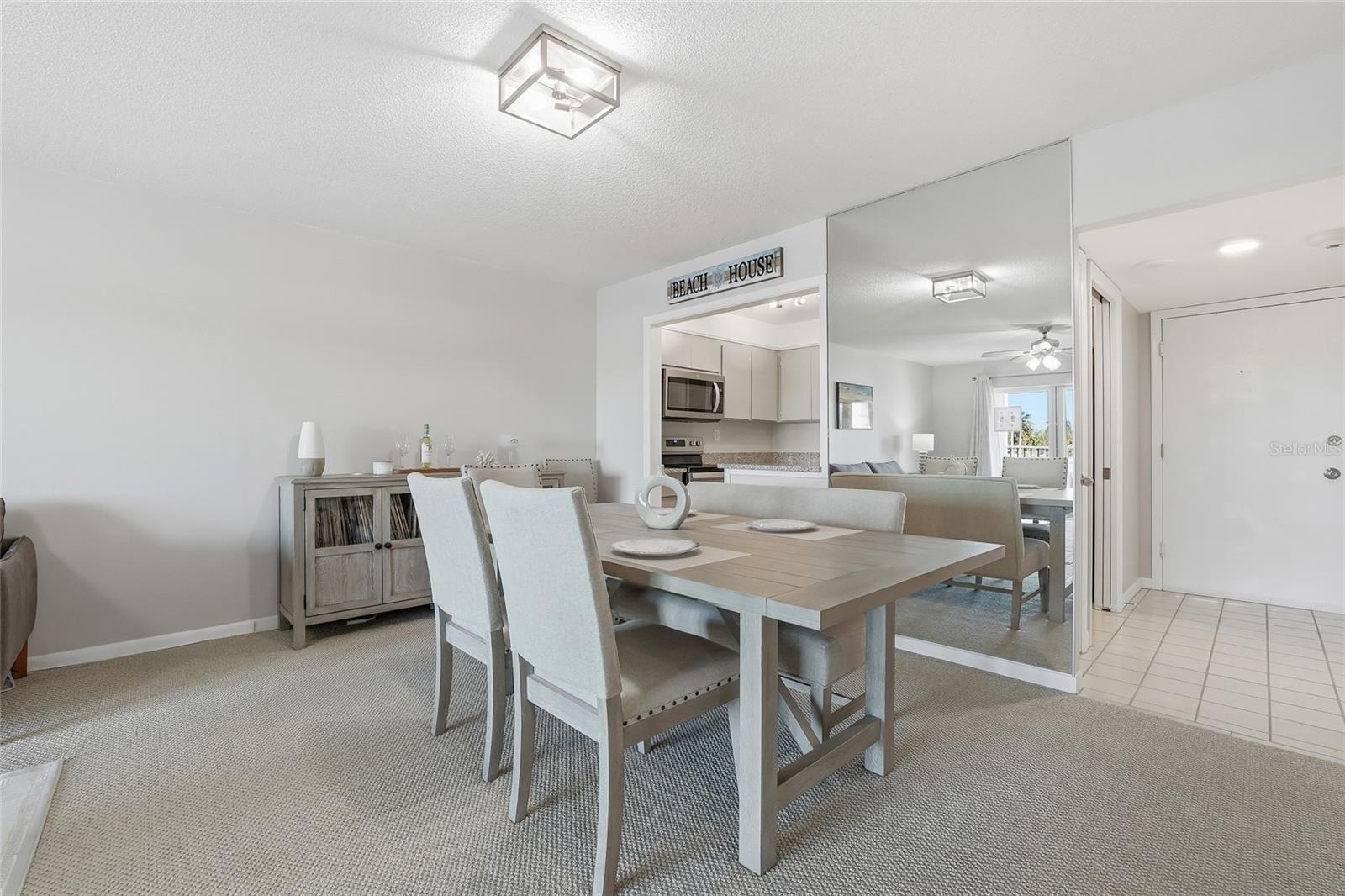 THREE PALMS POINTE CONDO - Residential