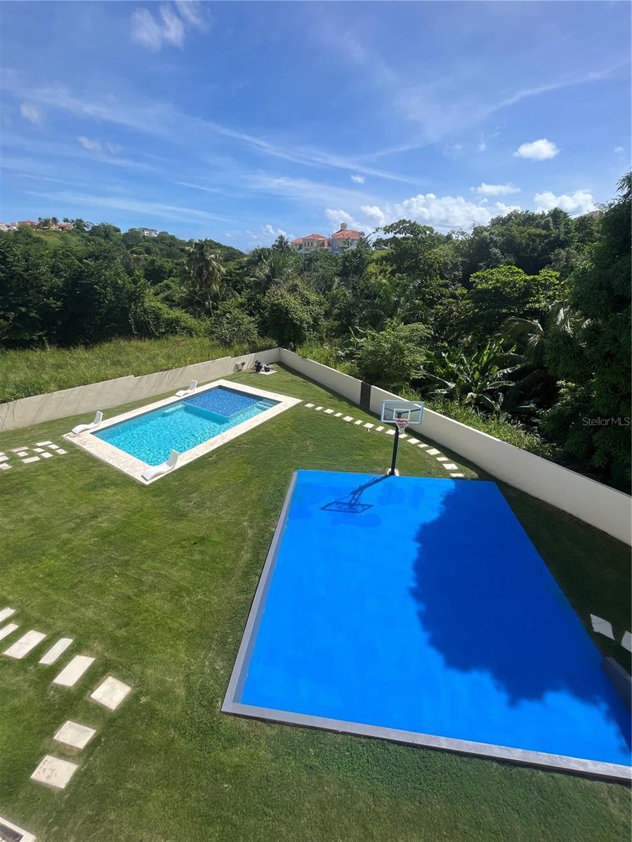 ROBLE VALLEY - Residential