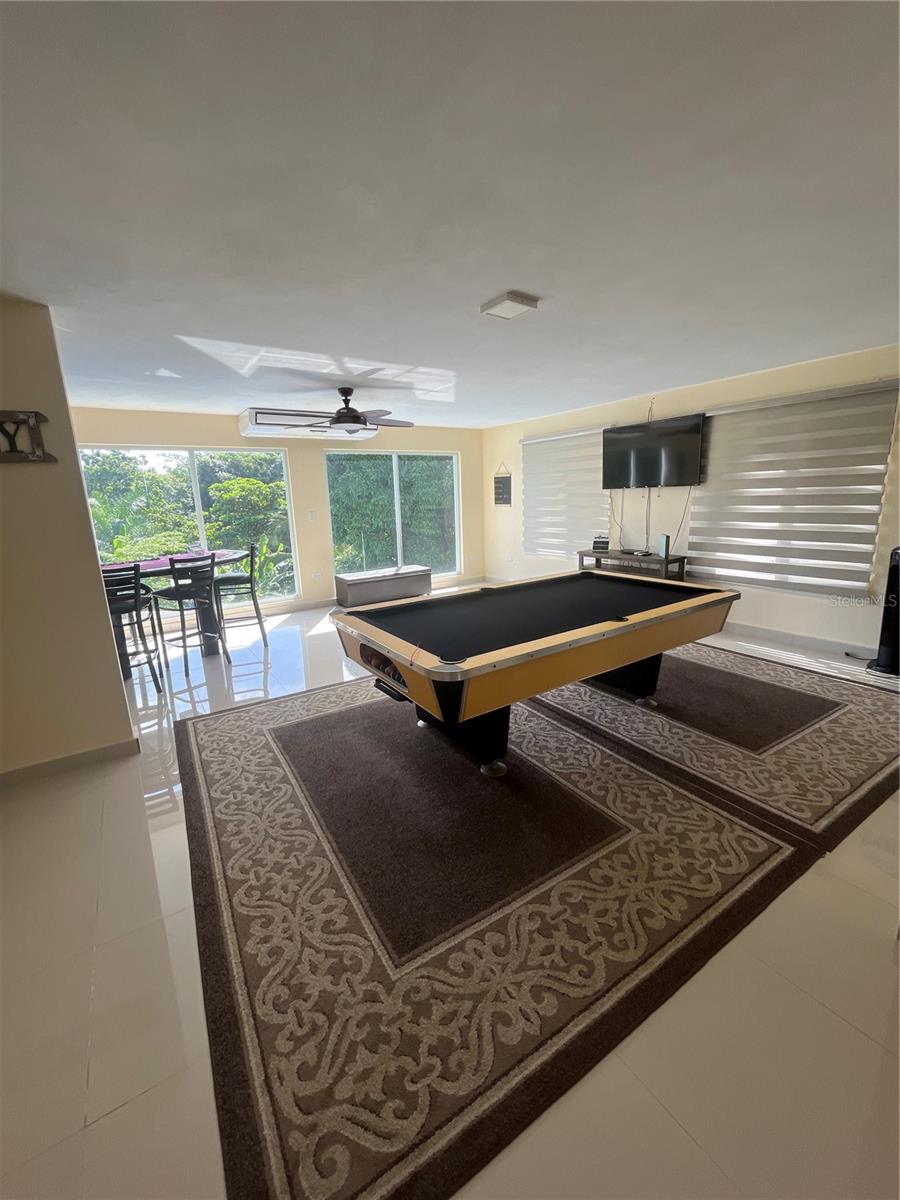 ROBLE VALLEY - Residential