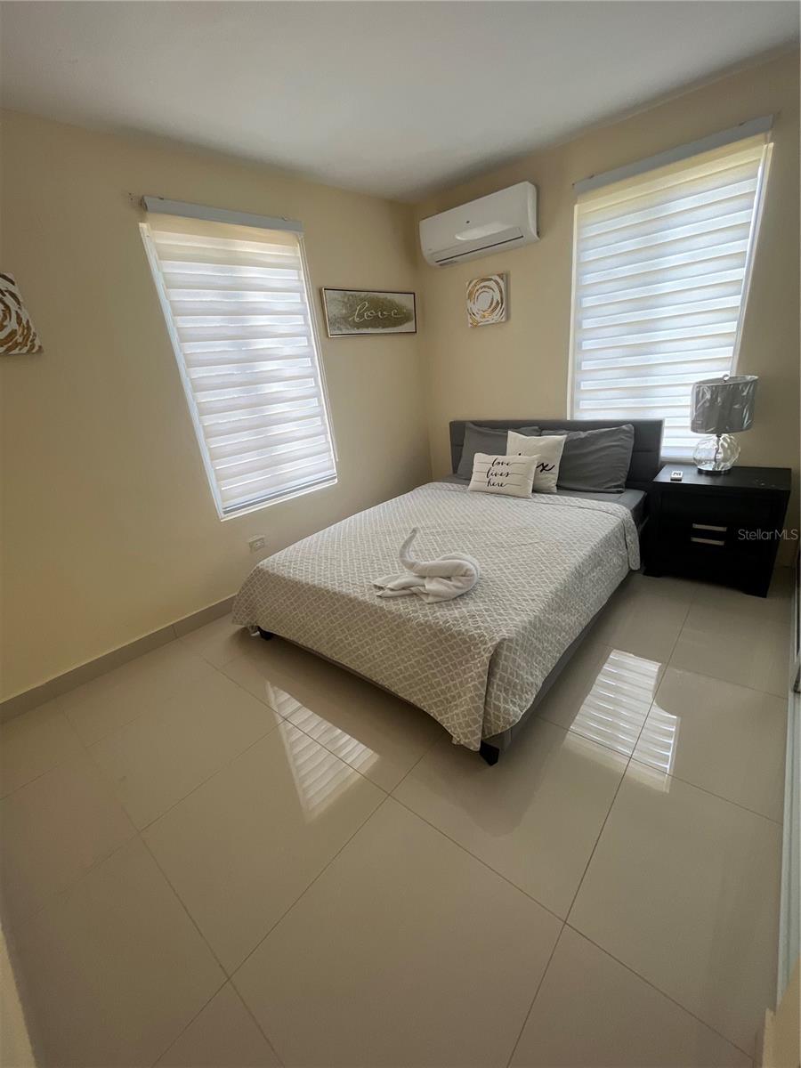 ROBLE VALLEY - Residential