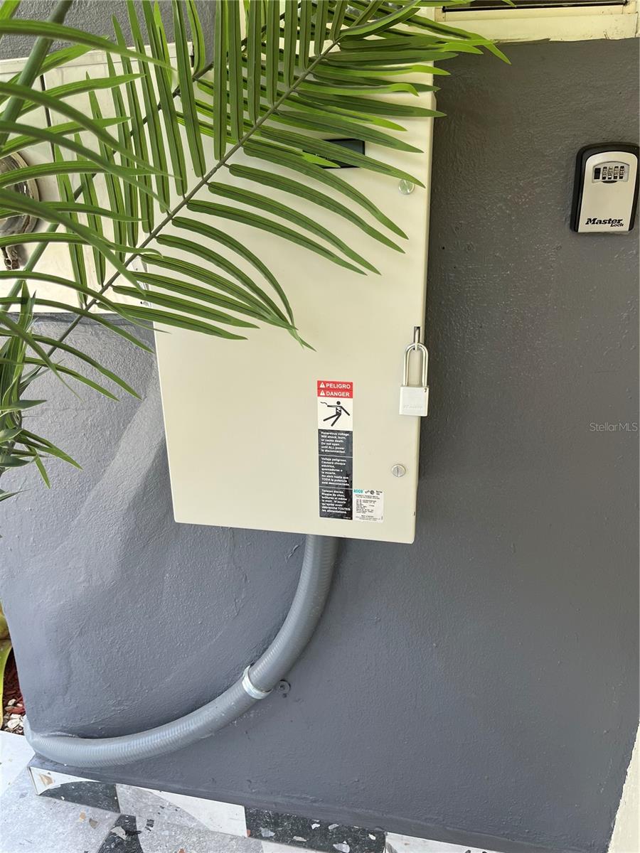 ROBLE VALLEY - Residential