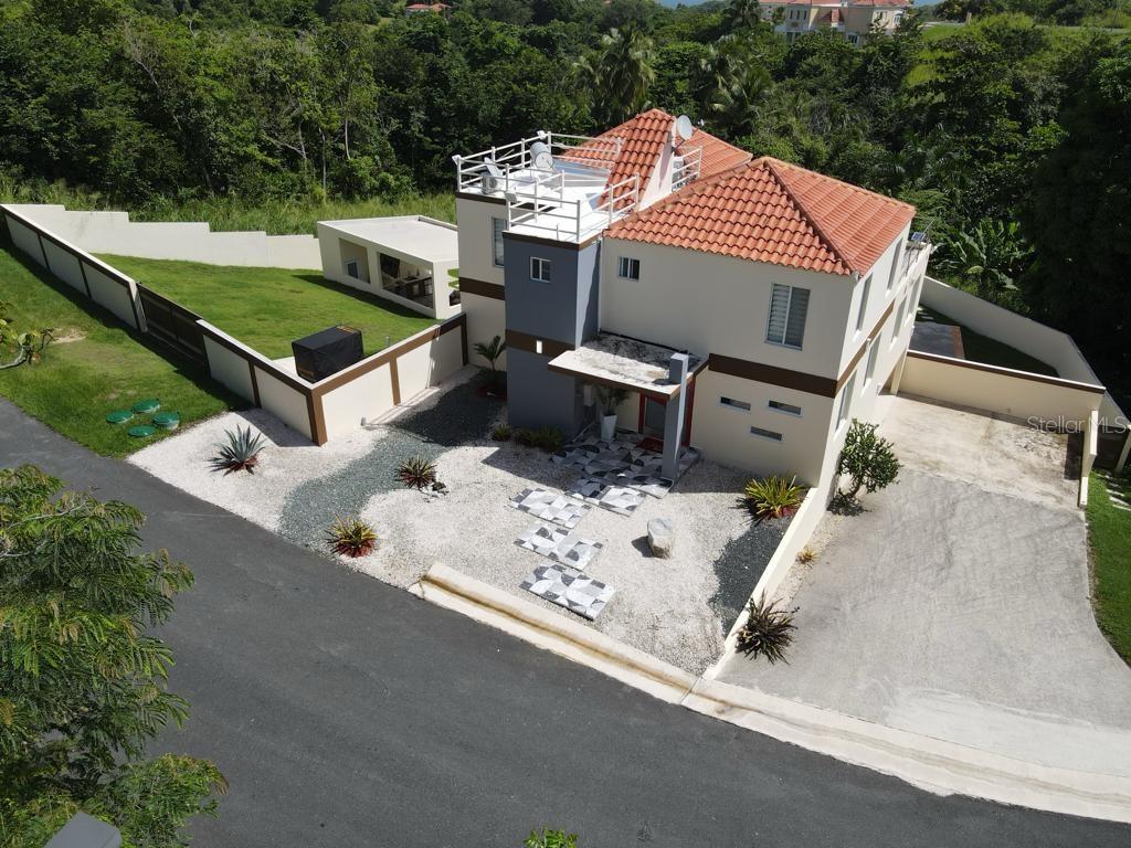 ROBLE VALLEY - Residential