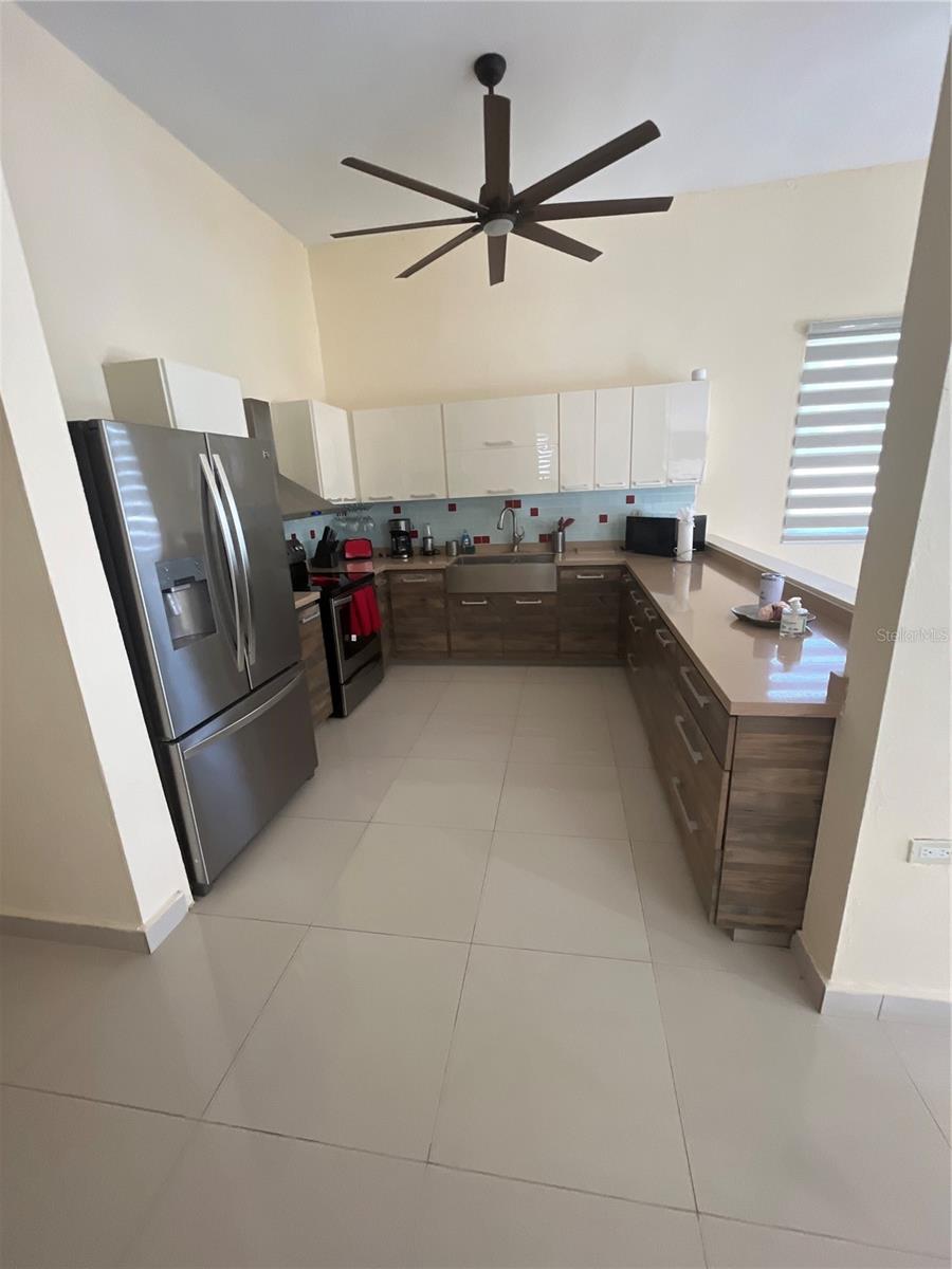 ROBLE VALLEY - Residential