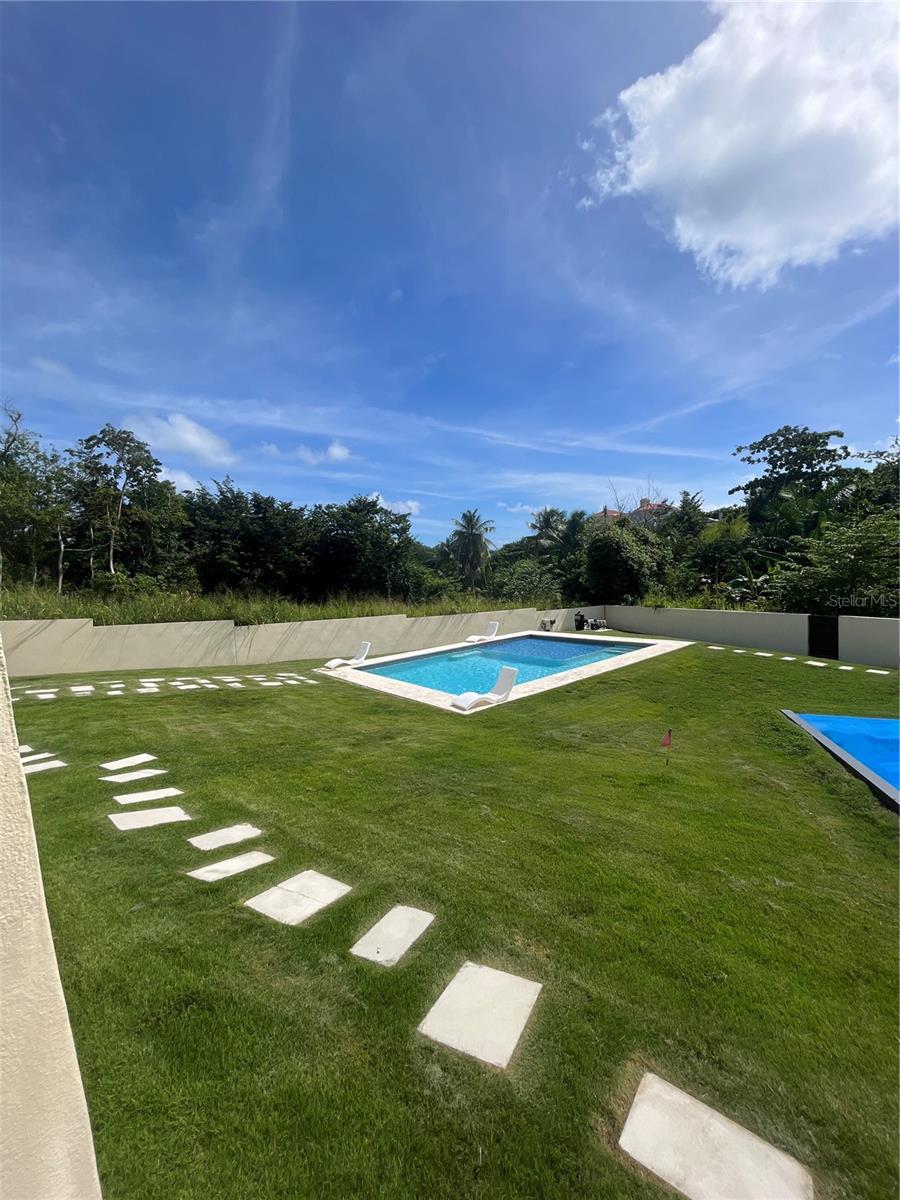 ROBLE VALLEY - Residential