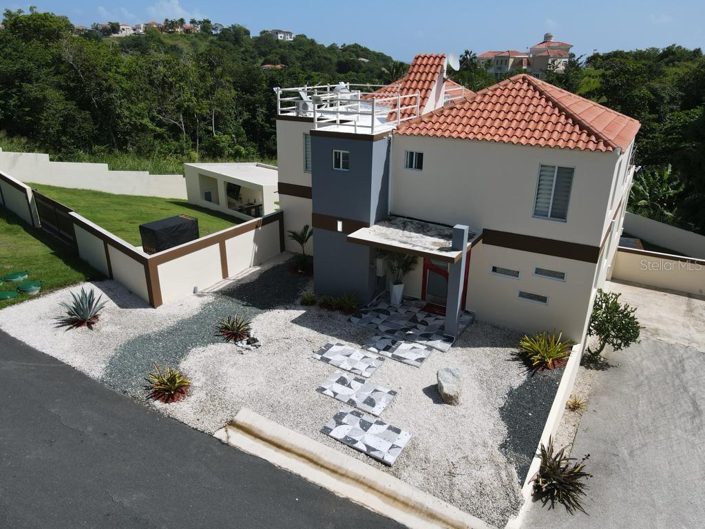 ROBLE VALLEY - Residential