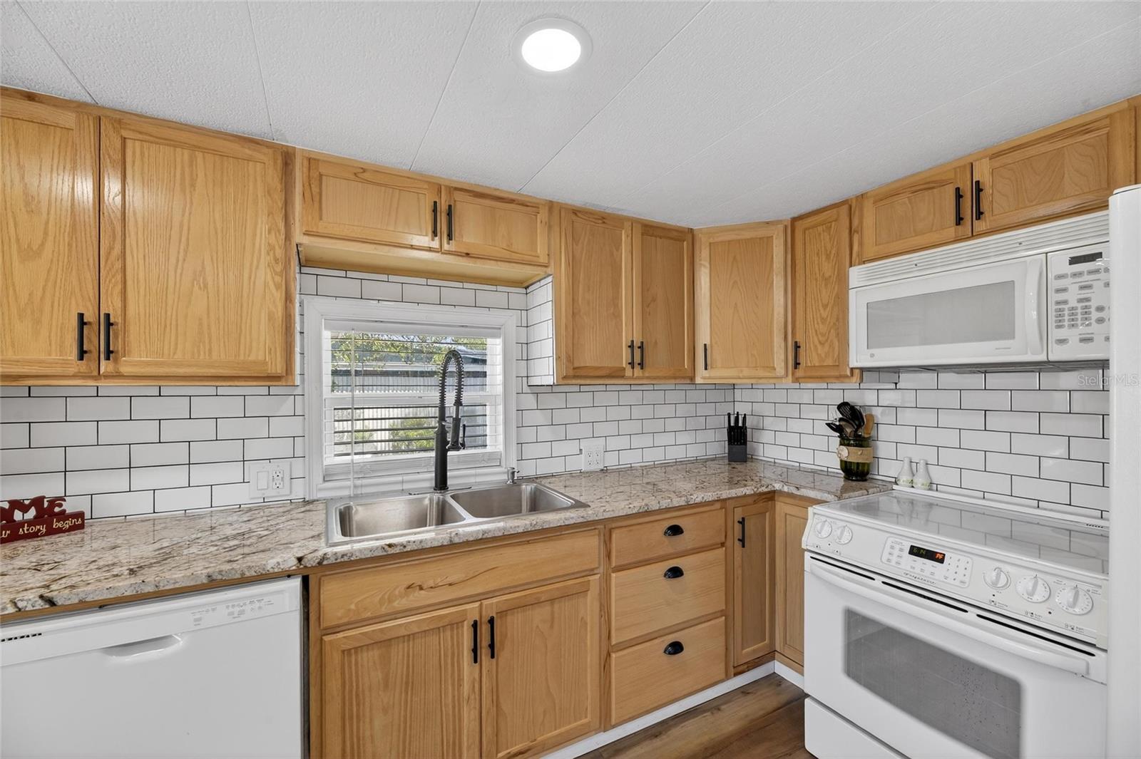 BETMAR ACRES - Residential