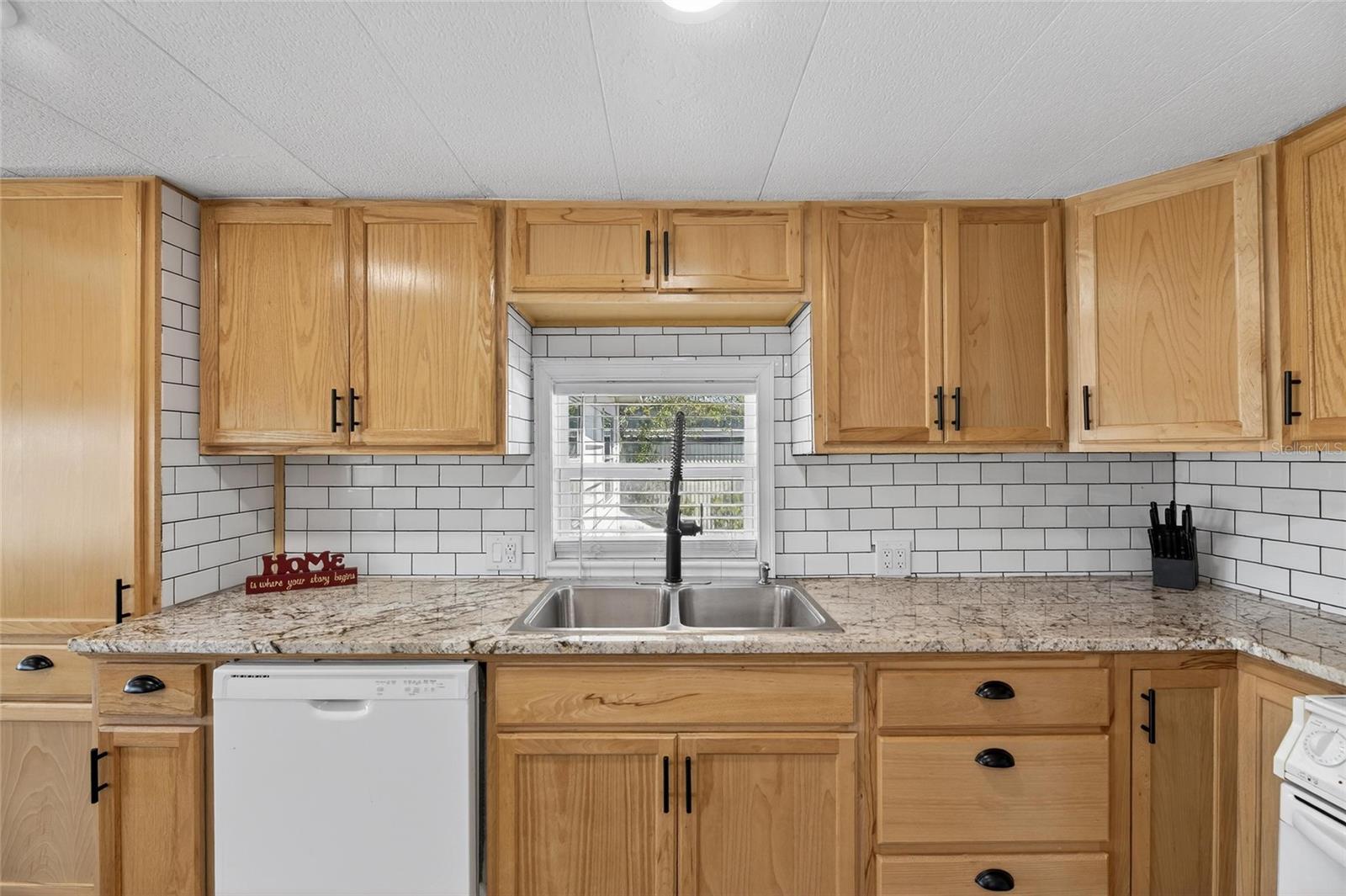 BETMAR ACRES - Residential