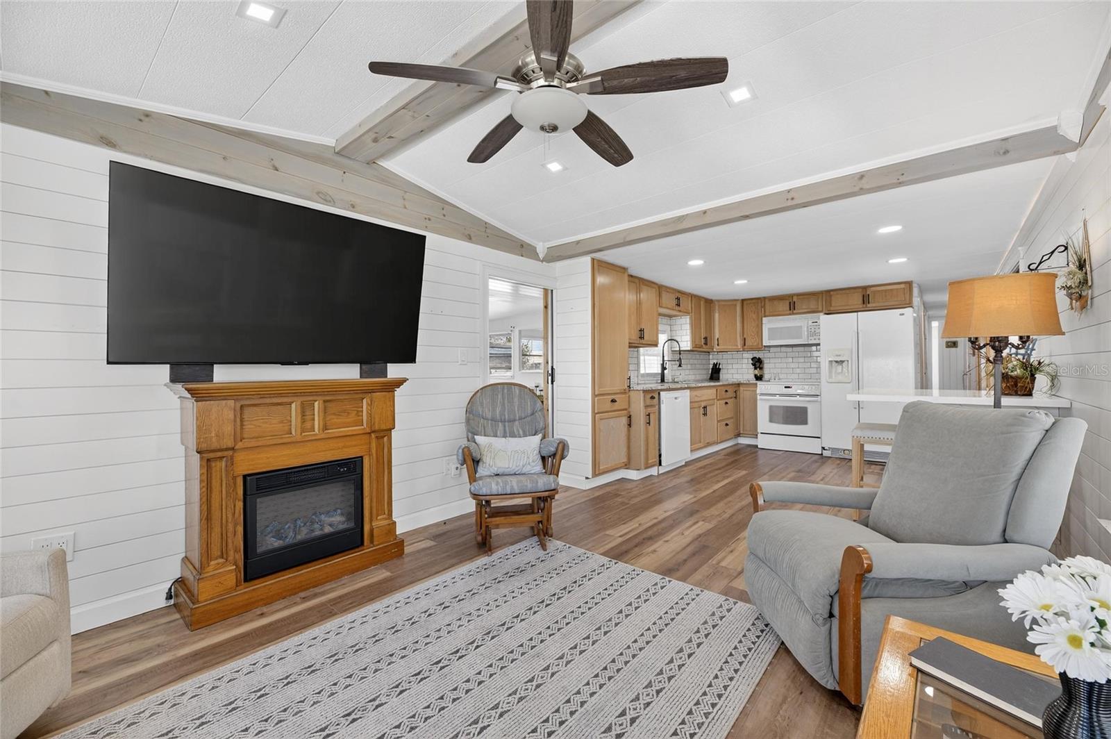 BETMAR ACRES - Residential