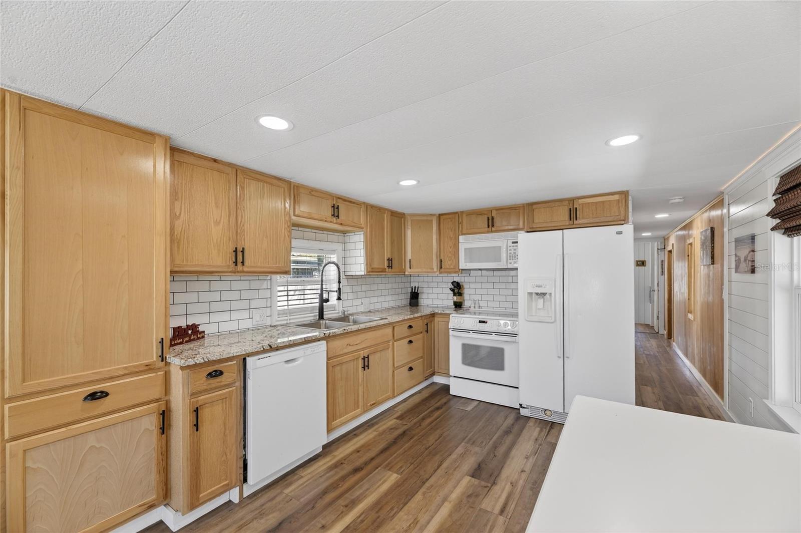 BETMAR ACRES - Residential