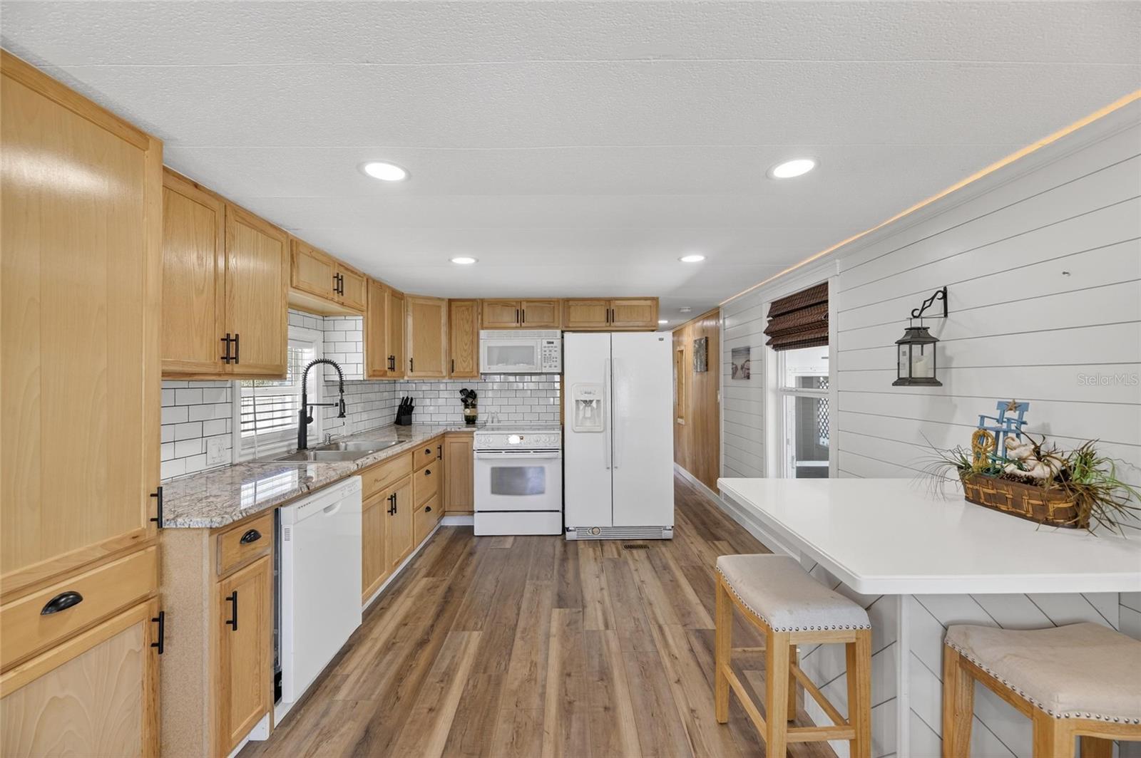 BETMAR ACRES - Residential