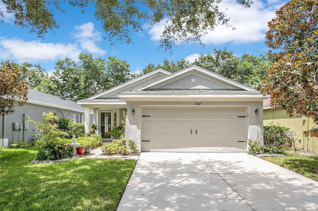 Photo of 11607 Hammocks Glade Drive, Riverview, FL 33569 (MLS # L4954339)