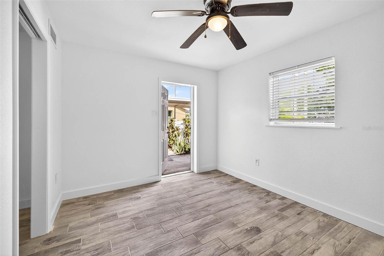 COLLURA SUB 1ST ADD - Residential Lease