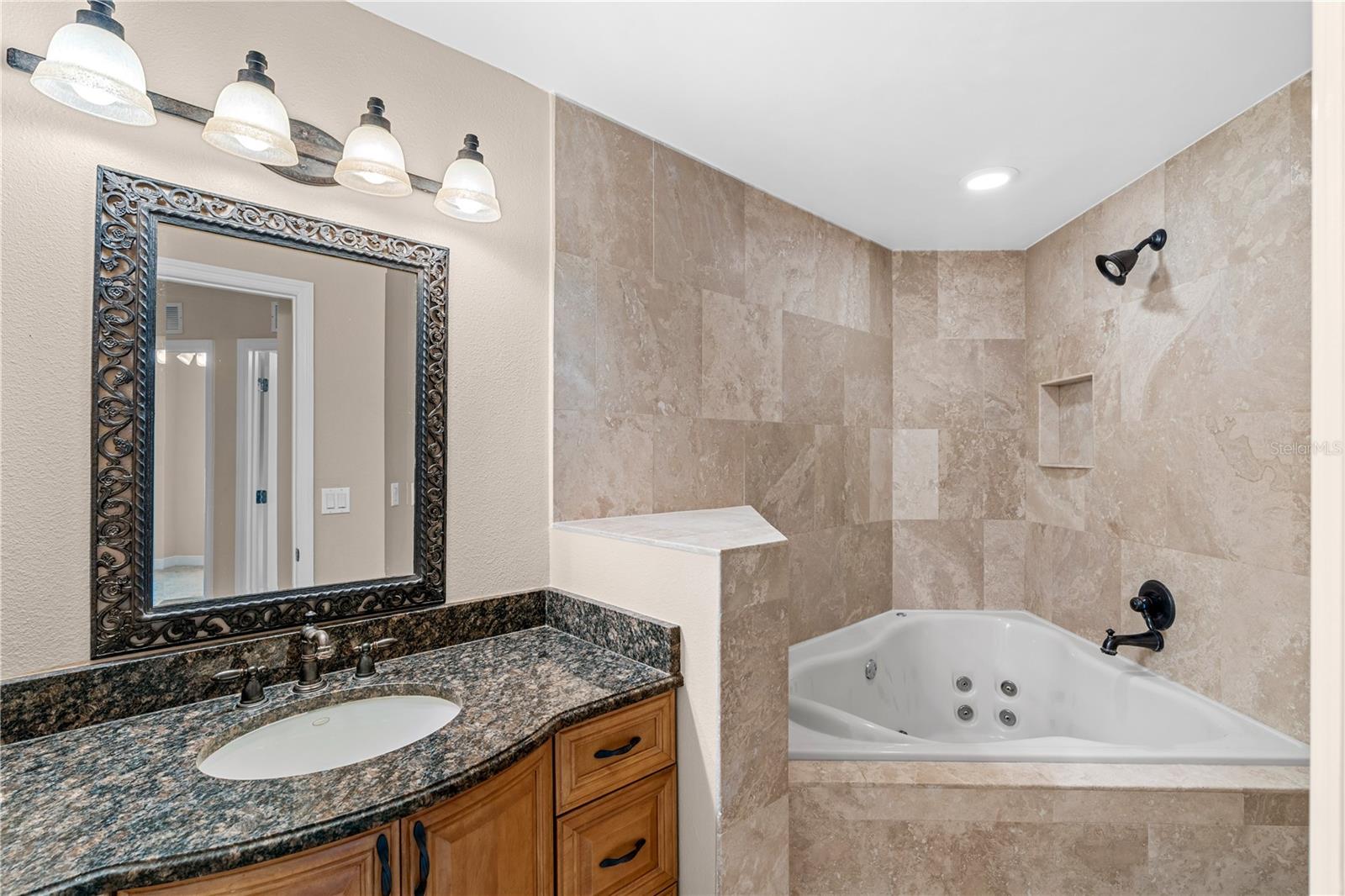 MONTE VISTA PARK FARMS #25 - Residential