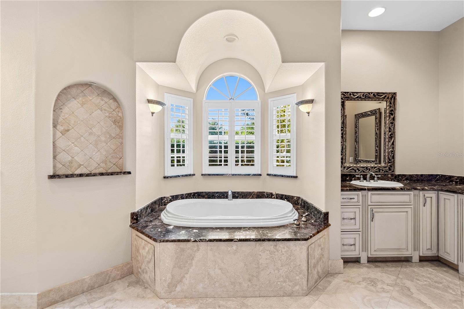 MONTE VISTA PARK FARMS #25 - Residential