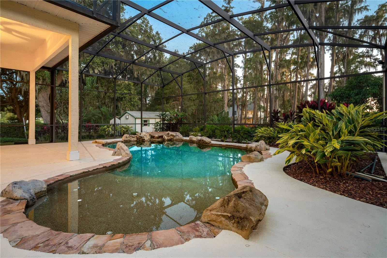 MONTE VISTA PARK FARMS #25 - Residential