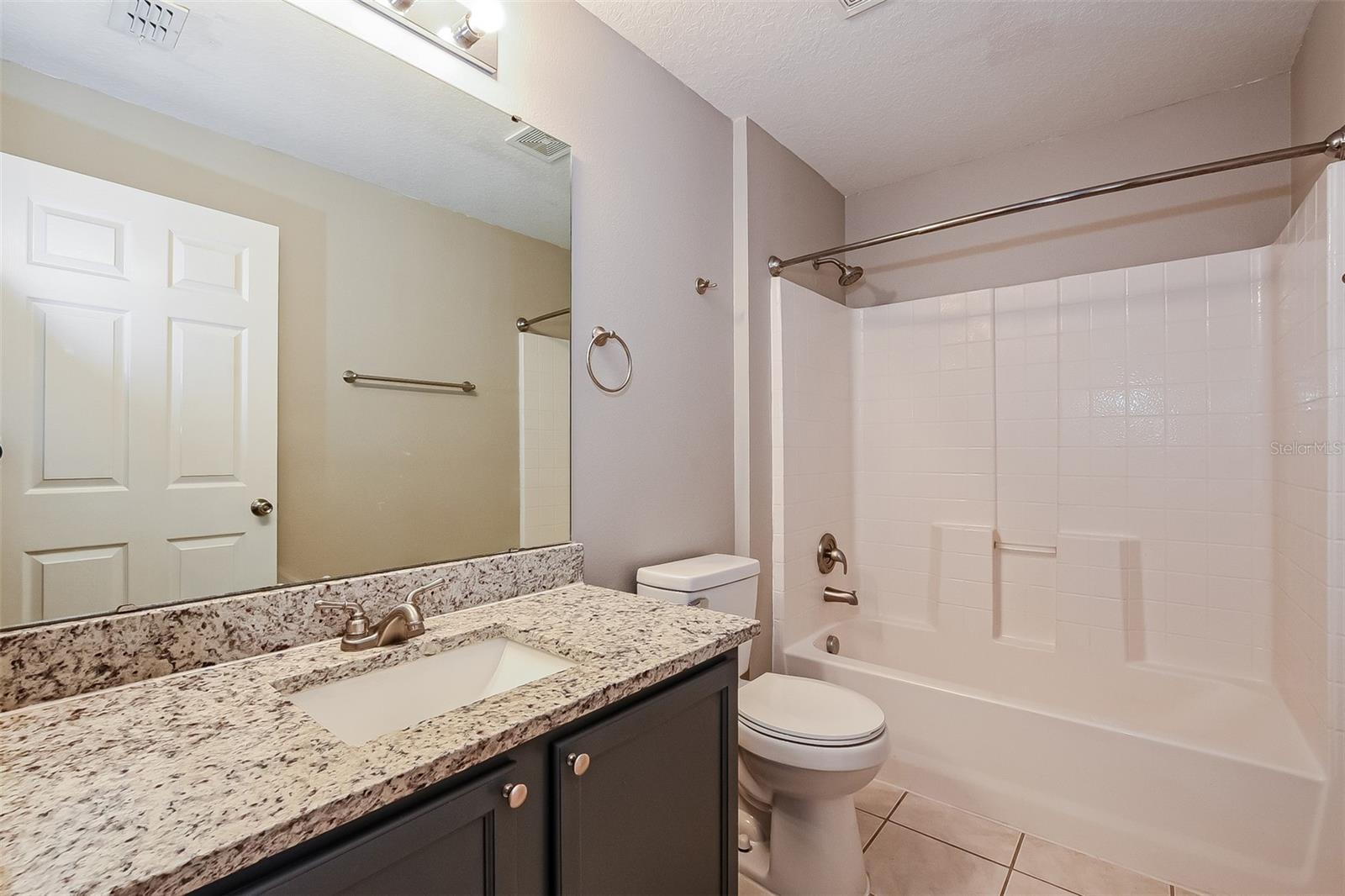 BLUE SPGS VILLAS - Residential