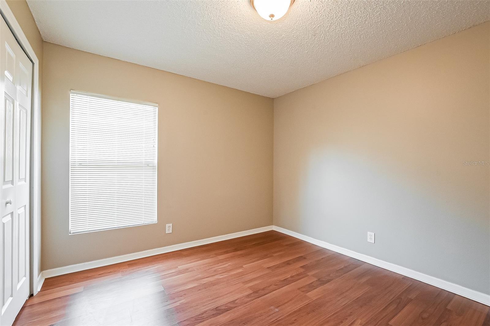 BLUE SPGS VILLAS - Residential