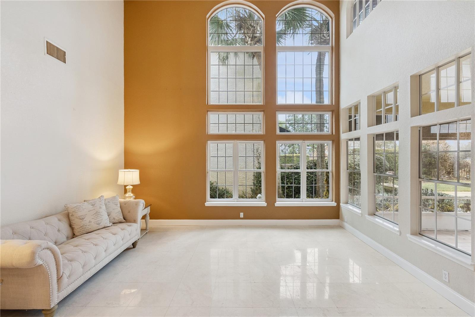 1258 GLENCREST DRIVE