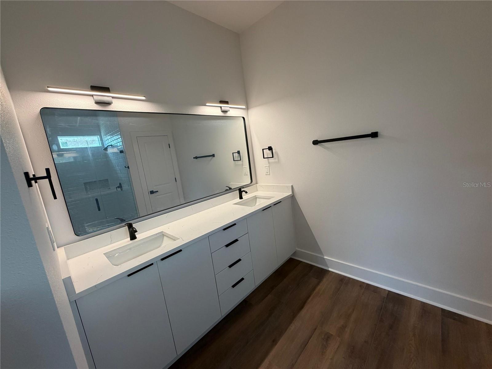 LAUREL RIDGE 02 - Residential