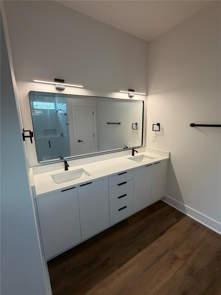 LAUREL RIDGE 02 - Residential