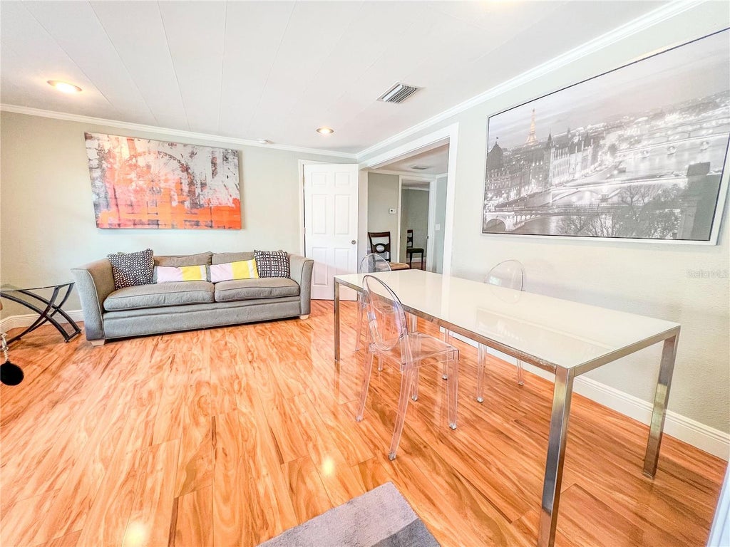 Photo of 33 N Hampton Avenue, Orlando, FL 32803 (MLS # O6426303)