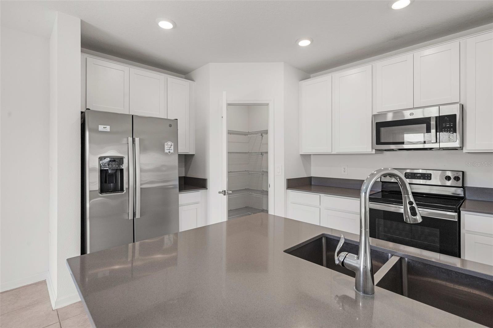 ASTONIA NORTH - Residential