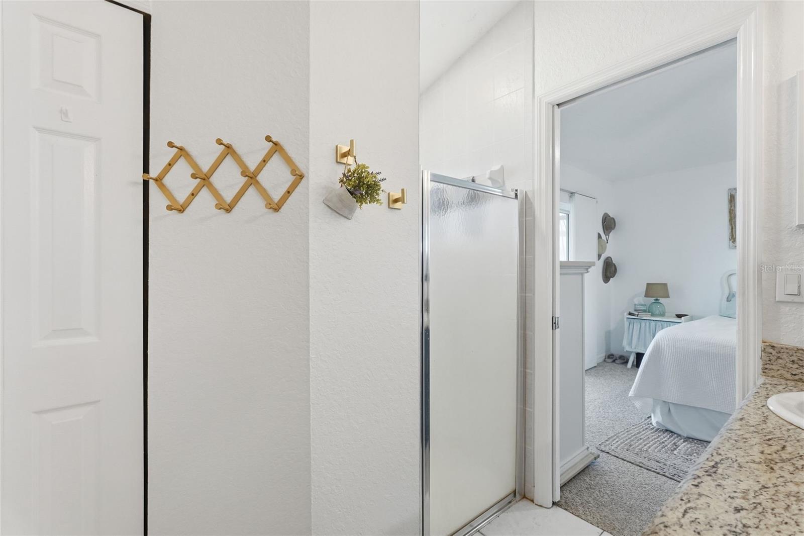 ALOHA GARDENS - Residential