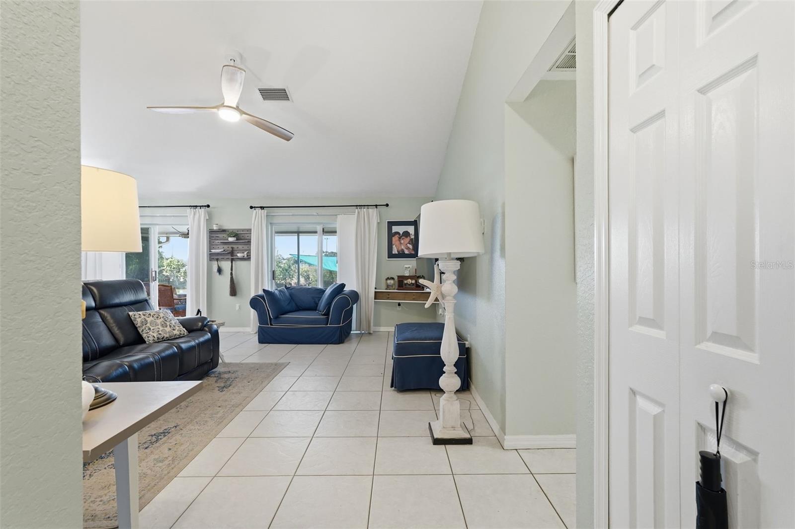 ALOHA GARDENS - Residential