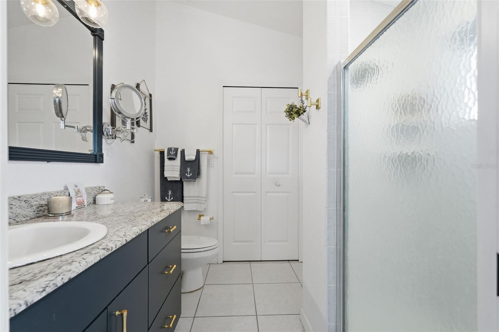 ALOHA GARDENS - Residential