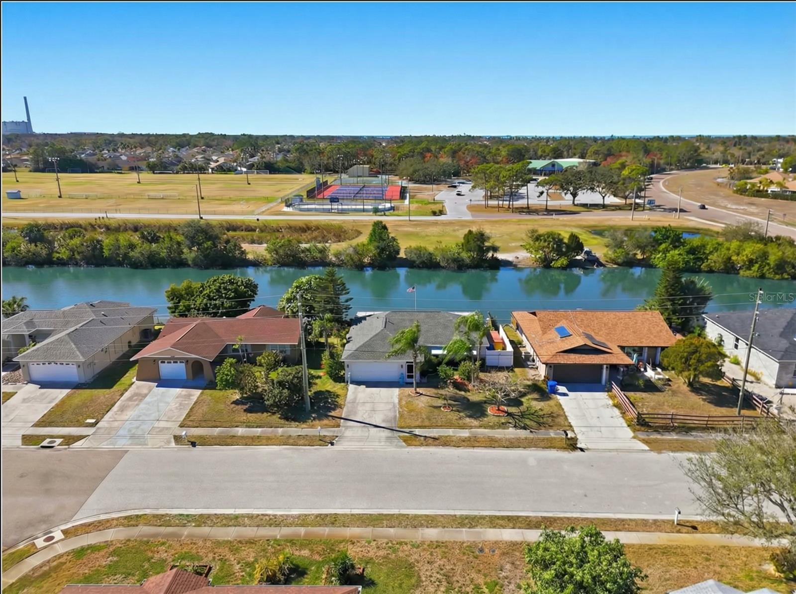 ALOHA GARDENS - Residential