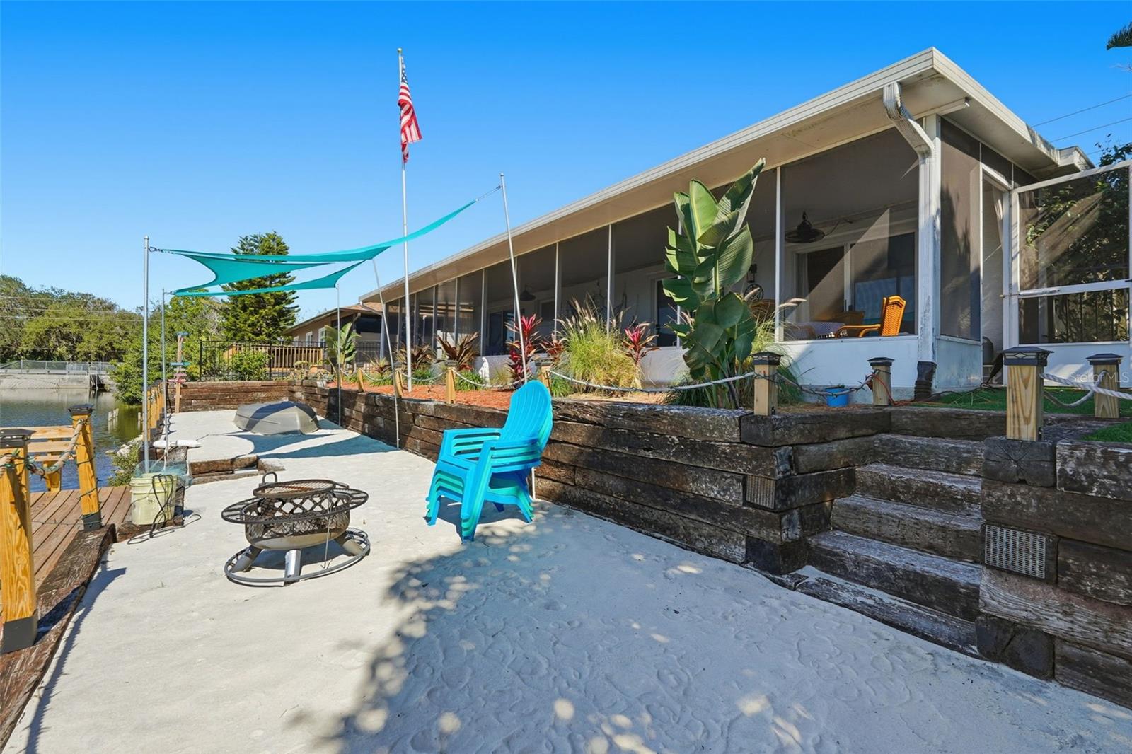 ALOHA GARDENS - Residential