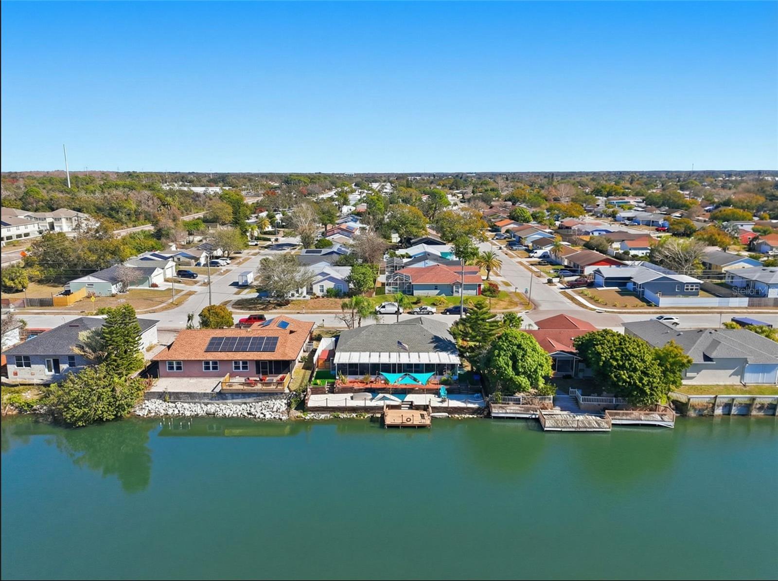 ALOHA GARDENS - Residential