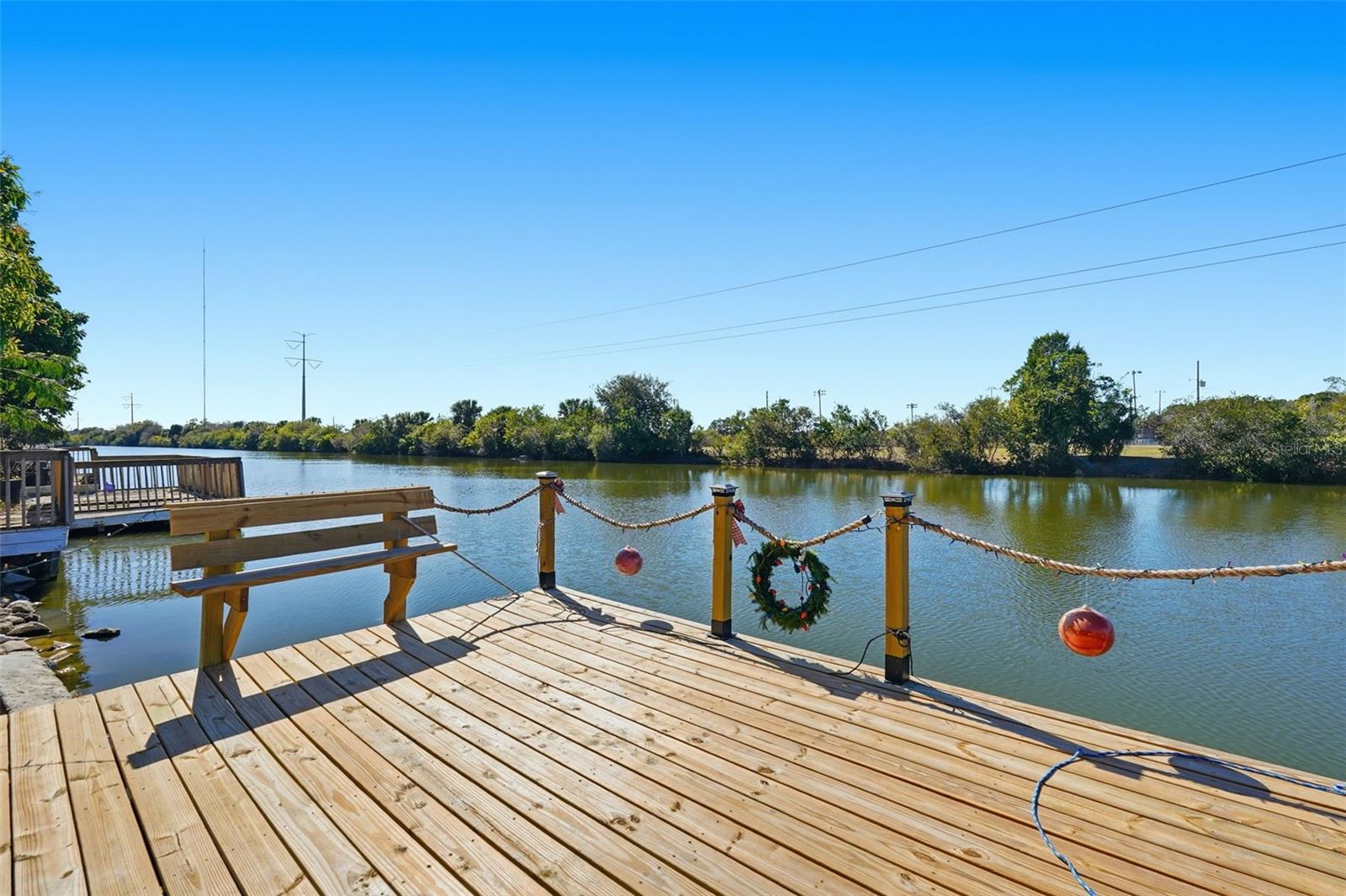 ALOHA GARDENS - Residential