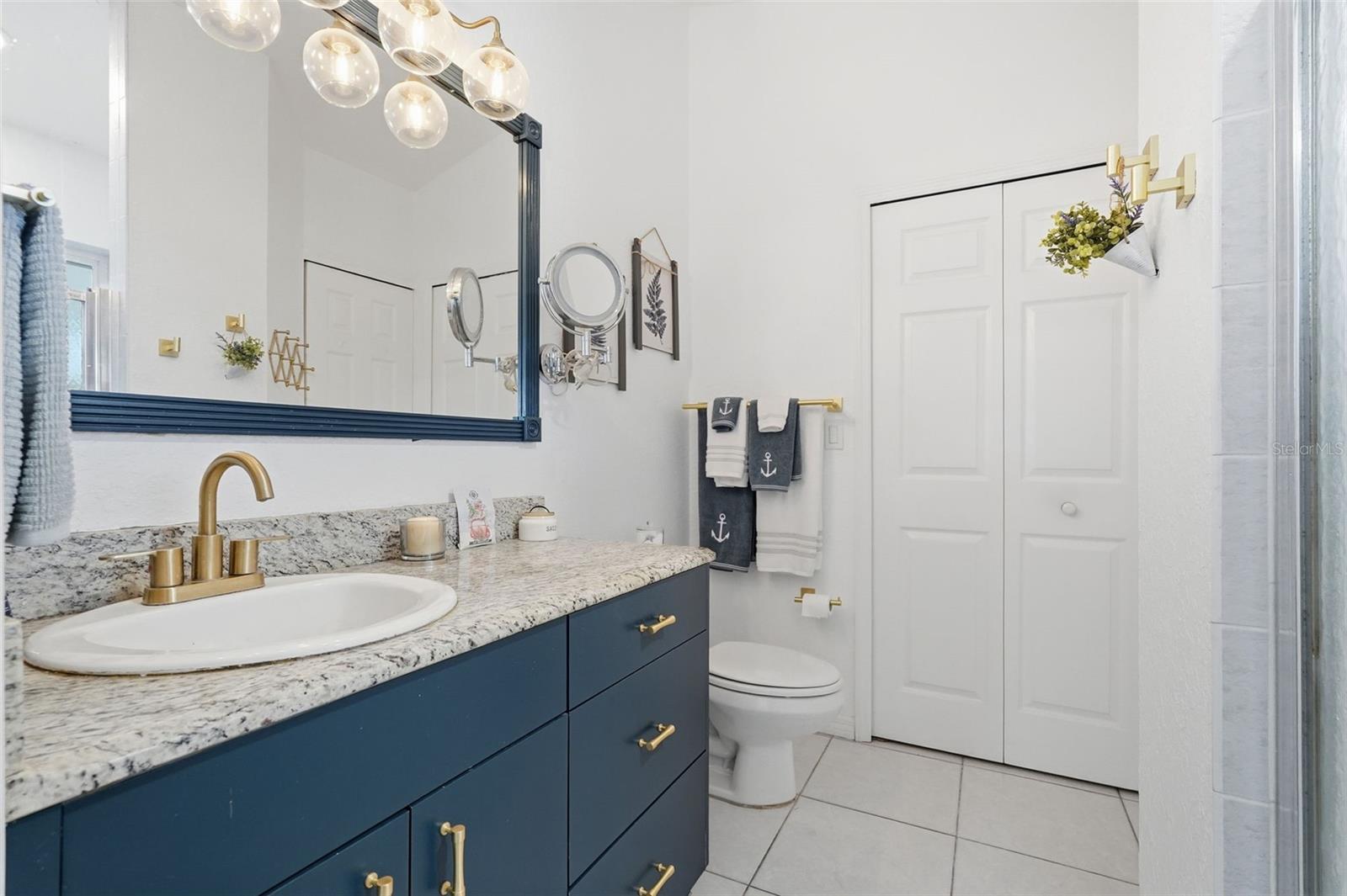 ALOHA GARDENS - Residential