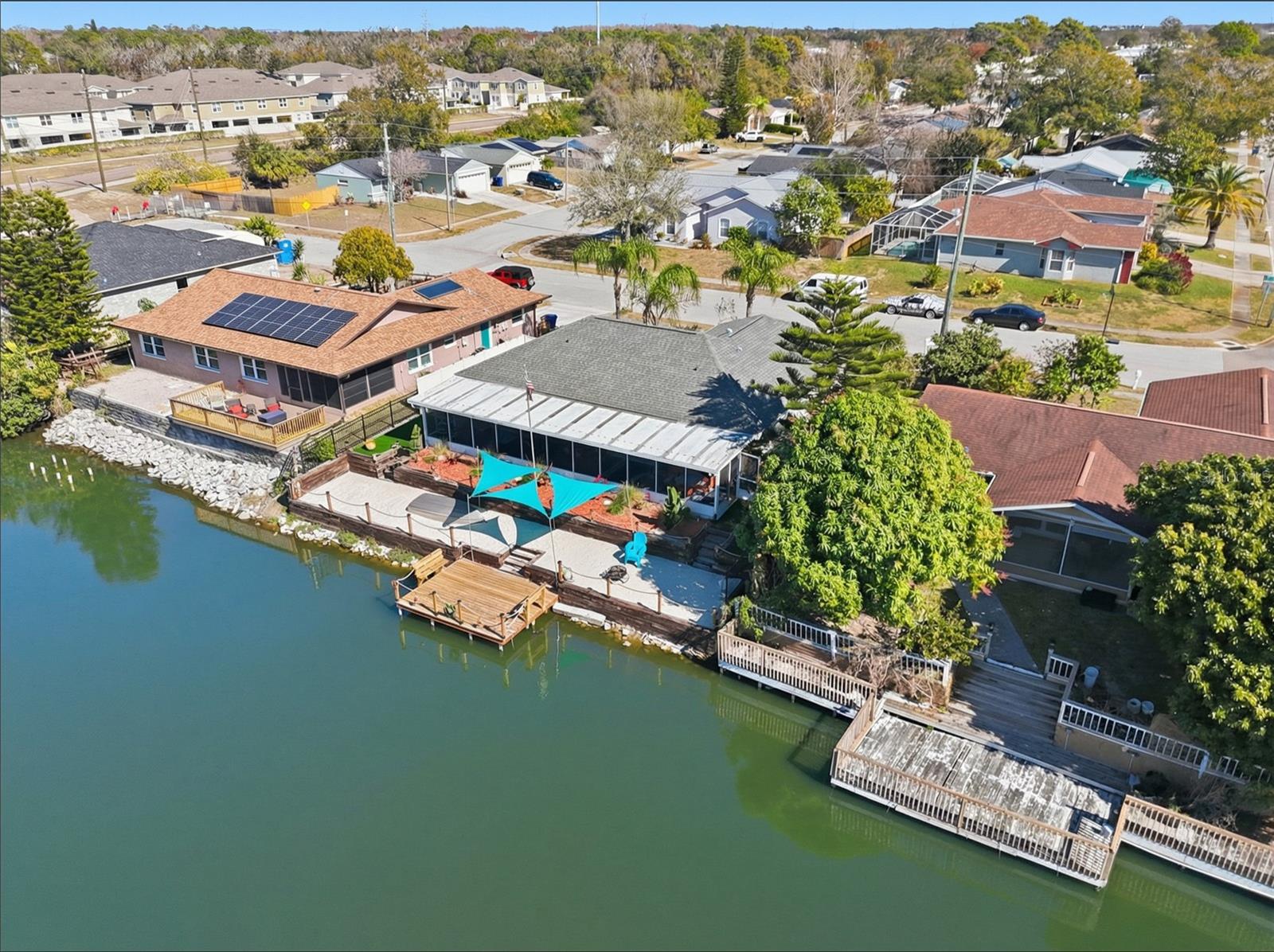 ALOHA GARDENS - Residential