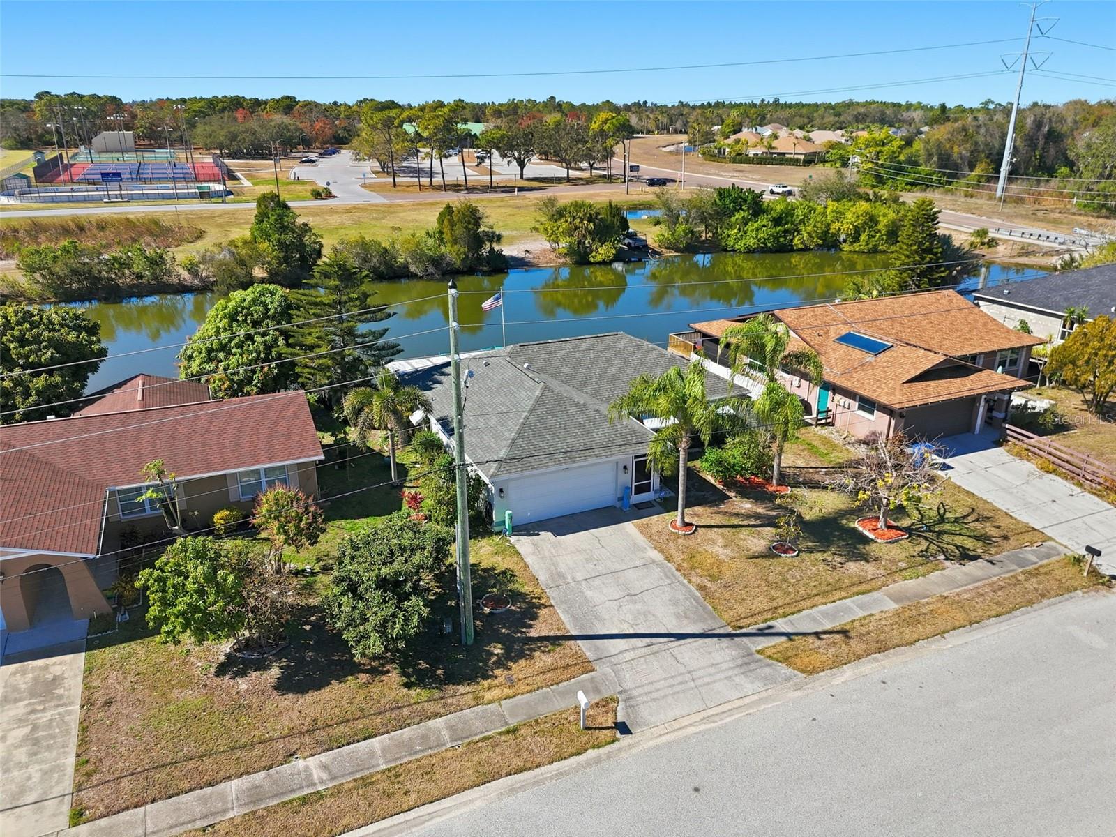 ALOHA GARDENS - Residential