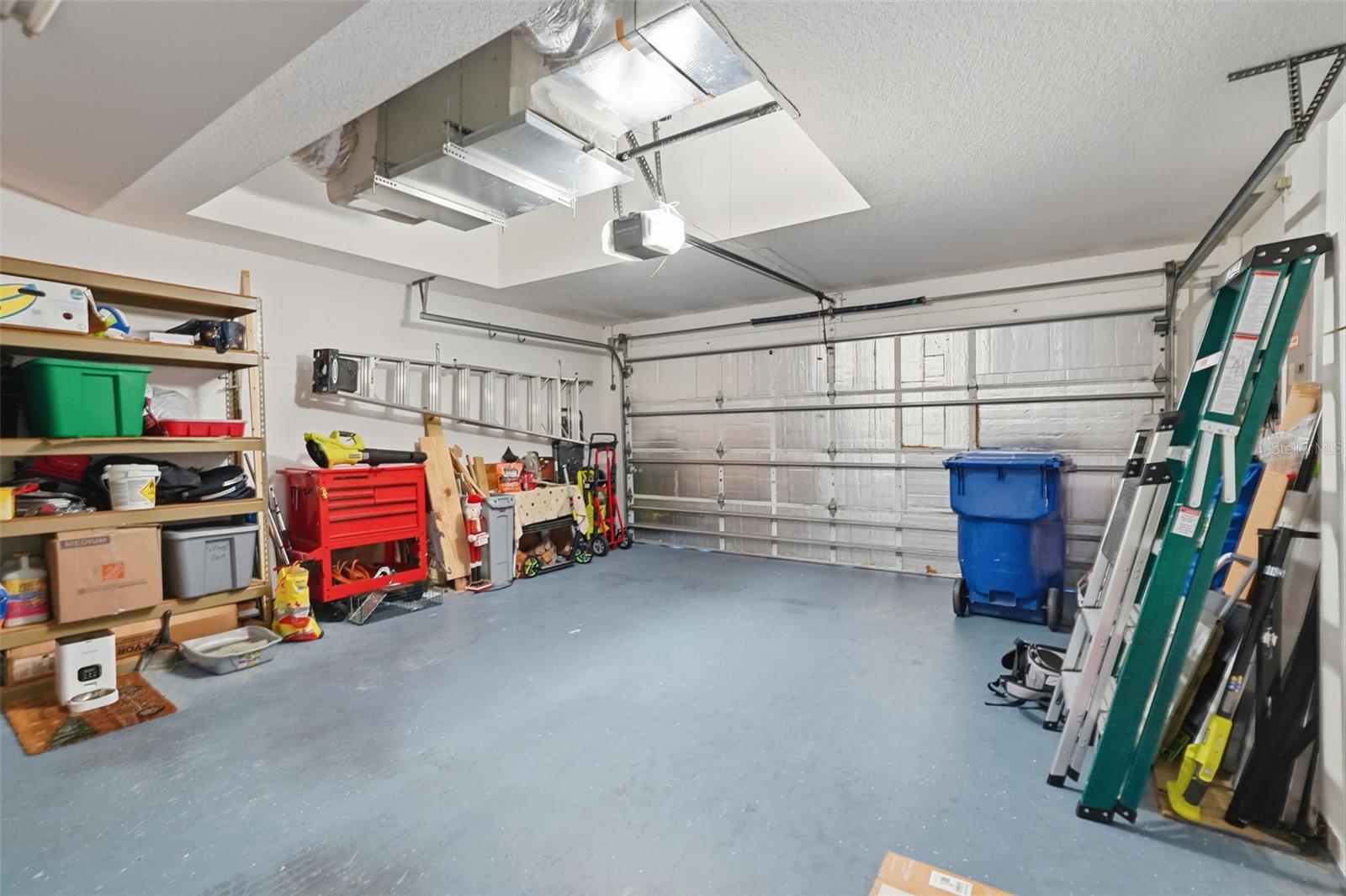 ALOHA GARDENS - Residential