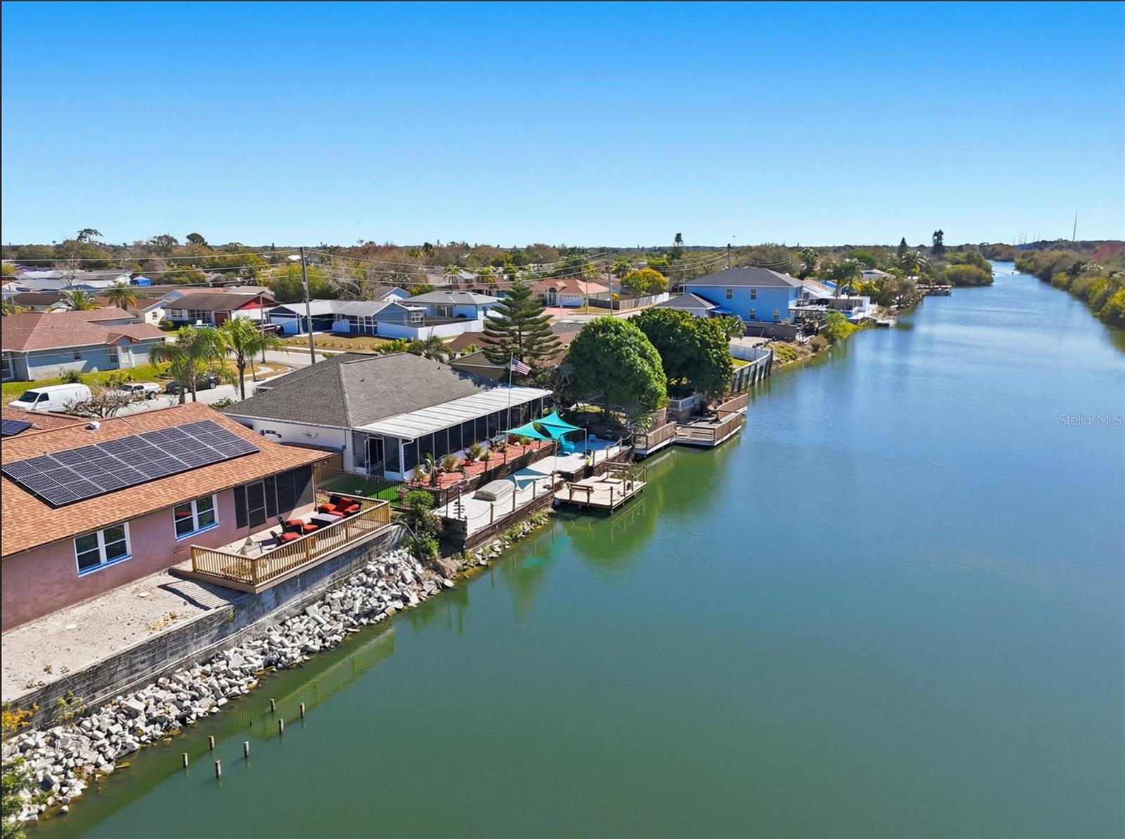 ALOHA GARDENS - Residential